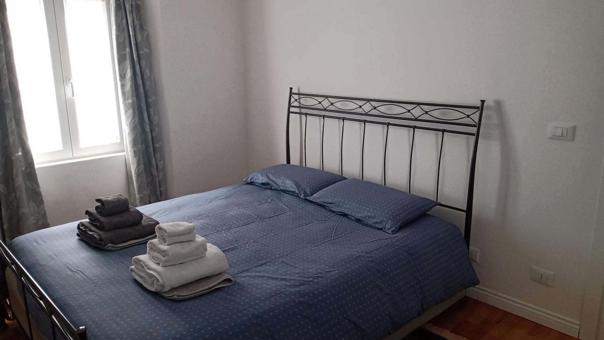 Casa Renova, Intero Appartamento, 2 Camere, Max 4 Ospiti, Trieste Zona Storica 外观 照片