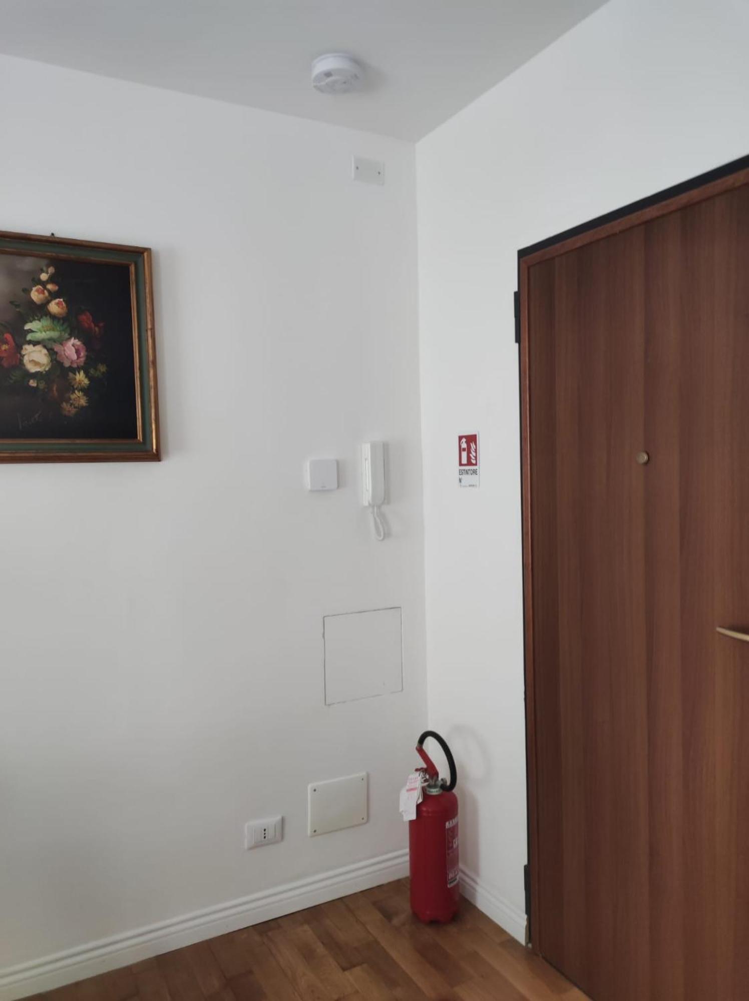 Casa Renova, Intero Appartamento, 2 Camere, Max 4 Ospiti, Trieste Zona Storica 外观 照片