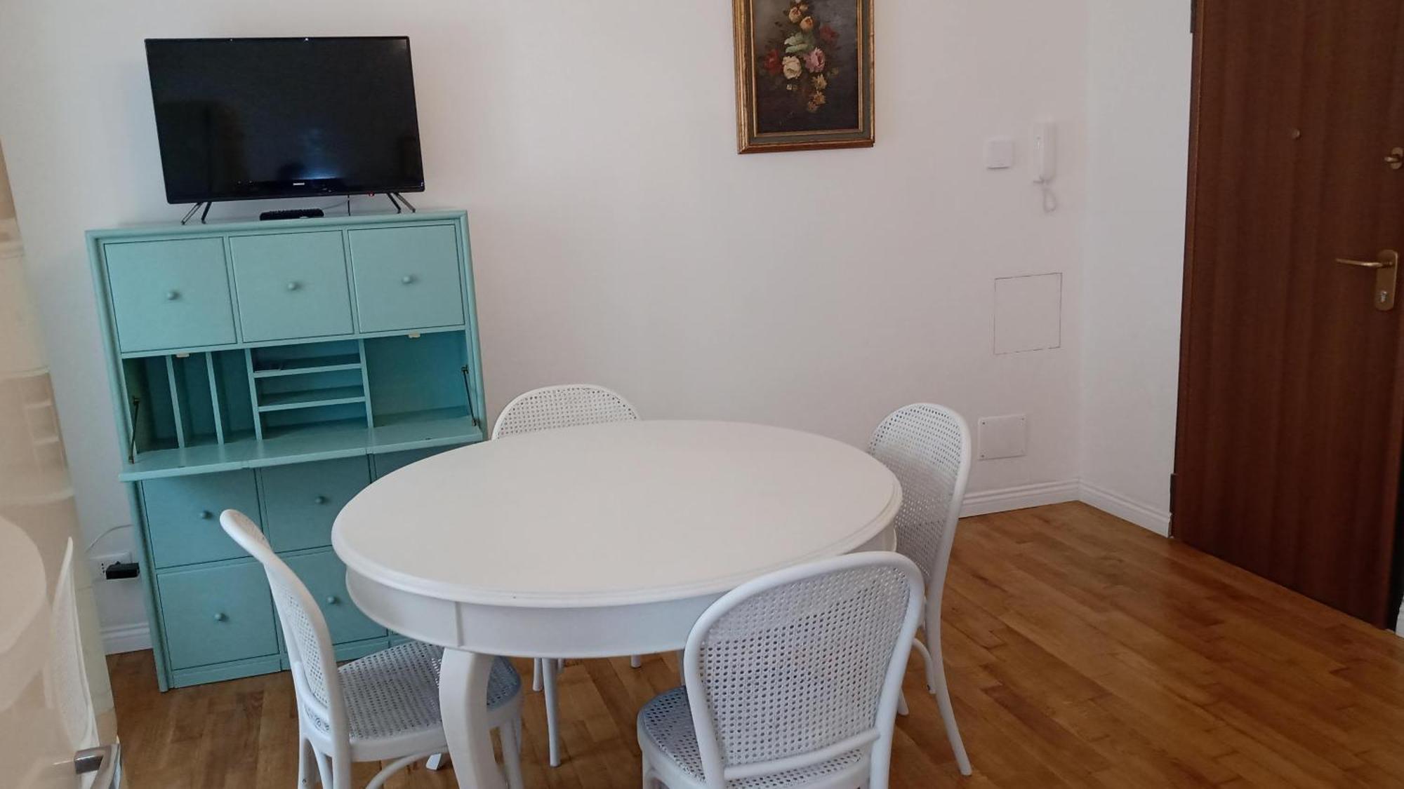 Casa Renova, Intero Appartamento, 2 Camere, Max 4 Ospiti, Trieste Zona Storica 外观 照片